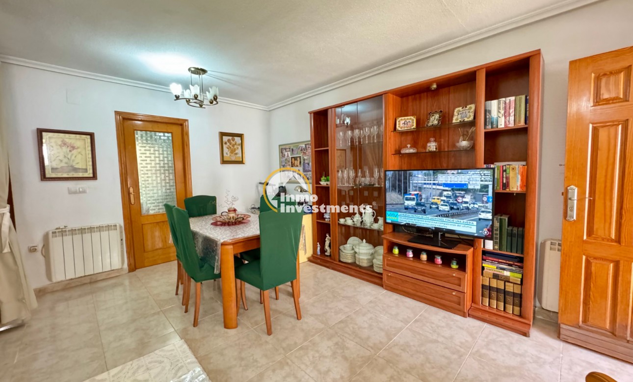Resale - Town house - Torrevieja