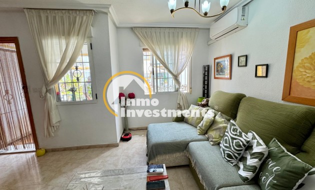 Resale - Town house - Torrevieja