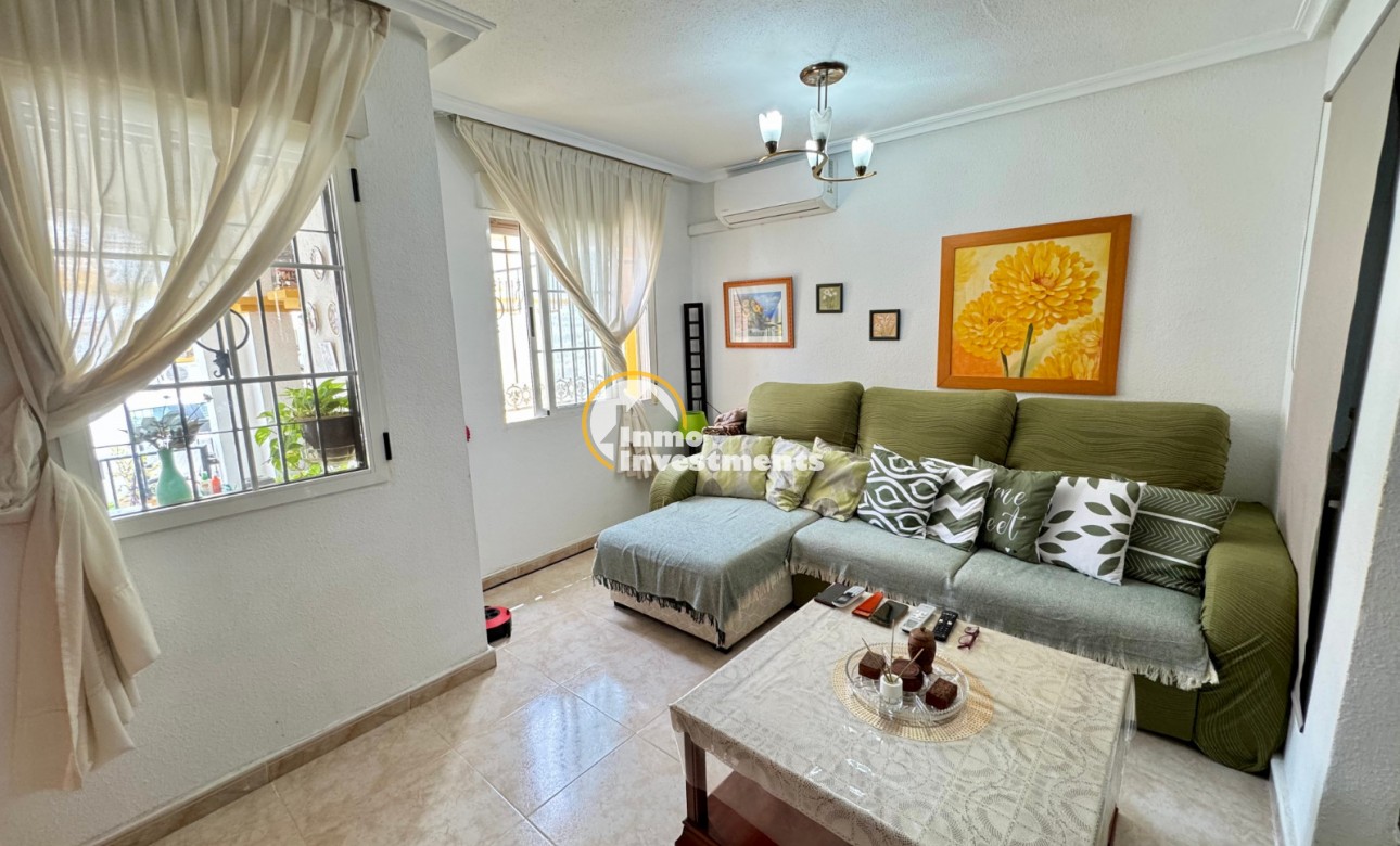 Resale - Town house - Torrevieja