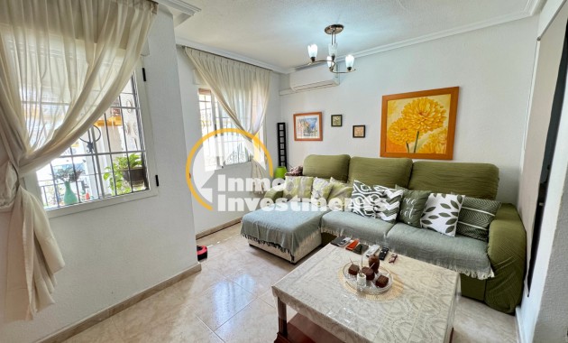Resale - Town house - Torrevieja