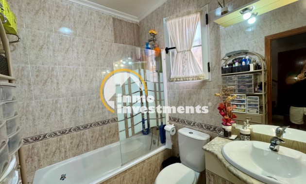 Resale - Town house - Torrevieja