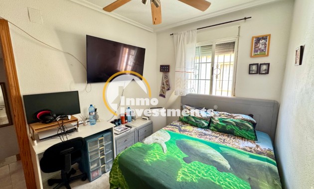 Resale - Town house - Torrevieja