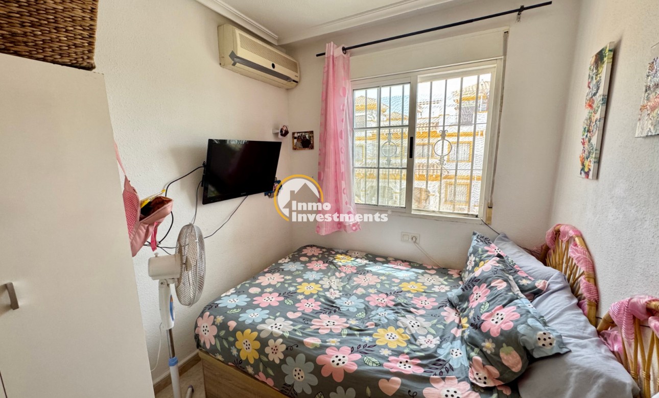 Resale - Town house - Torrevieja