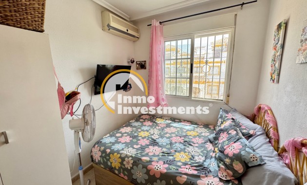 Resale - Town house - Torrevieja