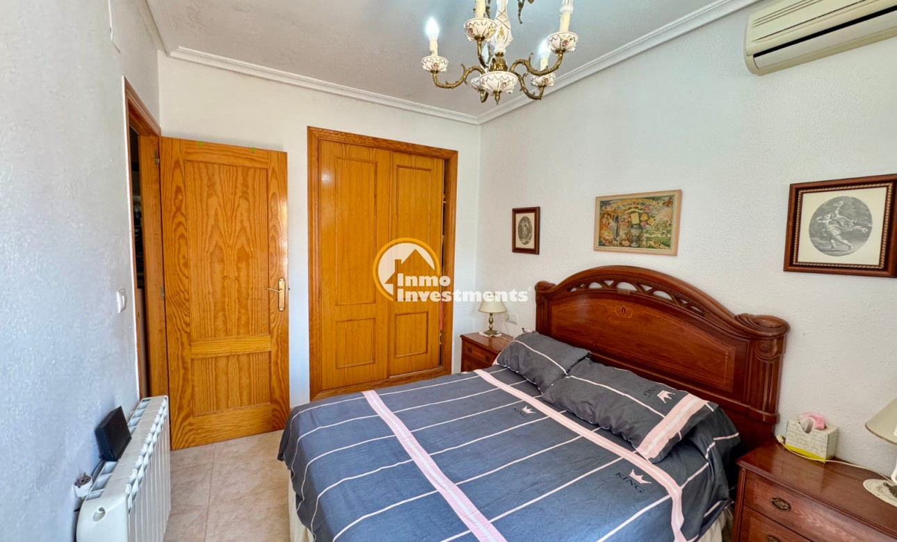 Resale - Town house - Torrevieja