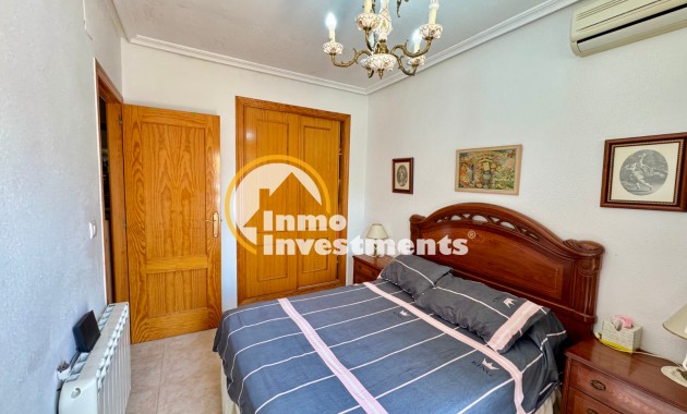Resale - Town house - Torrevieja