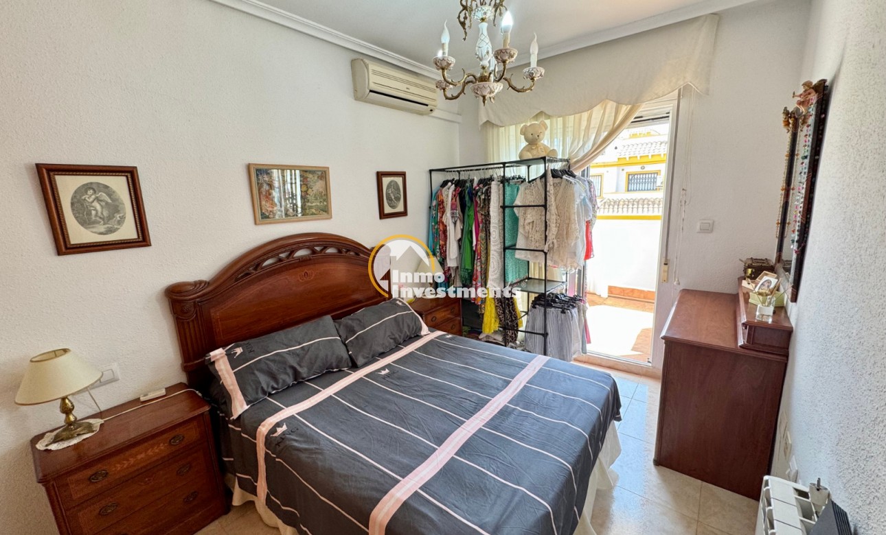 Resale - Town house - Torrevieja