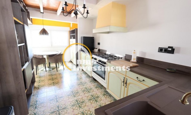 Resale - Villa - Villamartin - Plaza