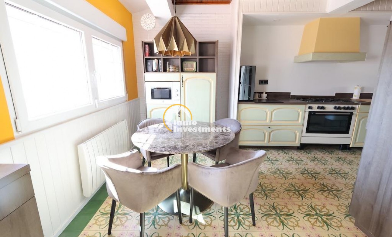 Resale - Villa - Villamartin - Plaza