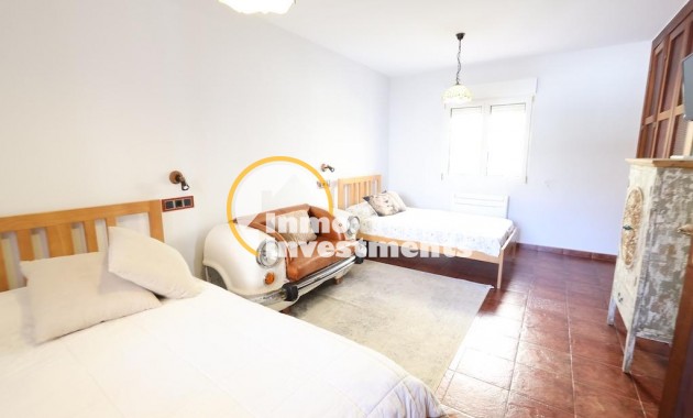 Resale - Villa - Villamartin - Plaza