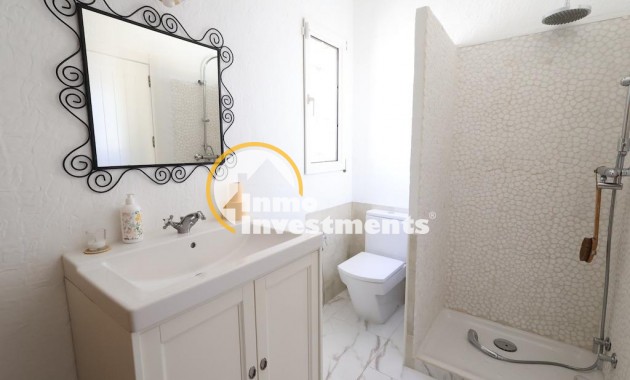 Resale - Villa - Villamartin - Plaza