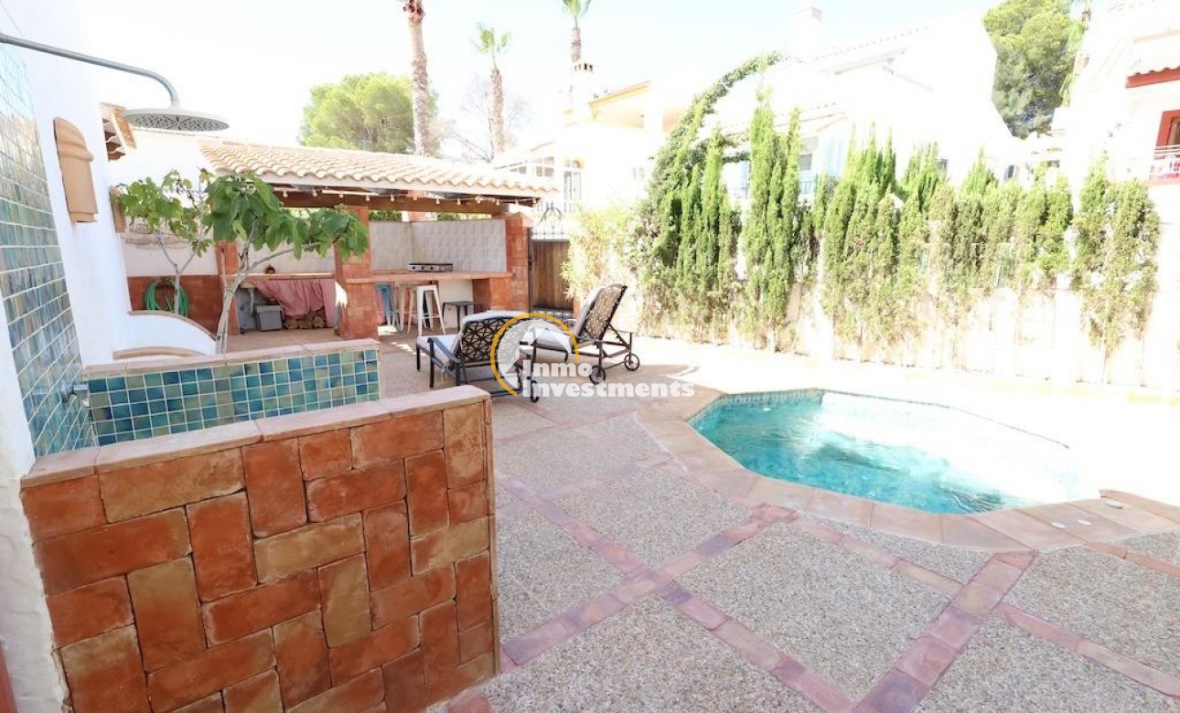 Resale - Villa - Villamartin - Plaza