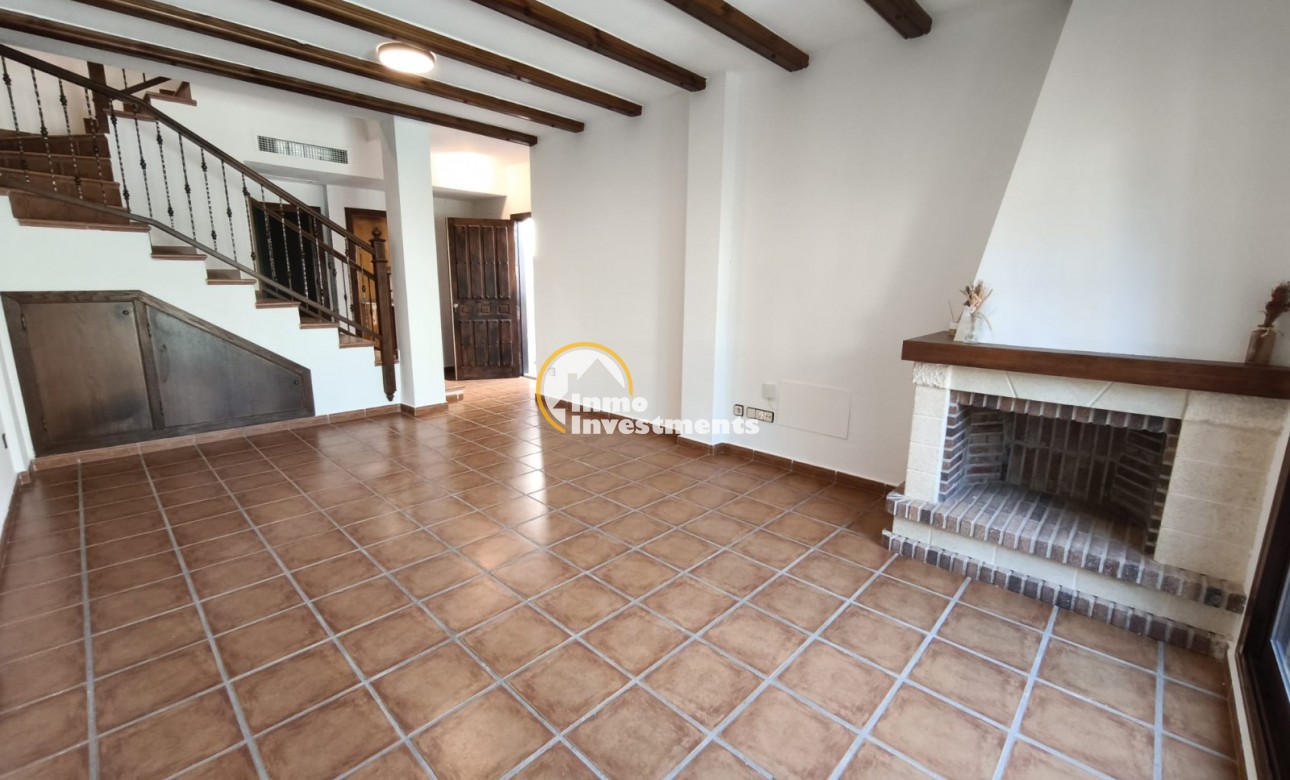 Resale - Semi detached villa - Algorfa - La Finca