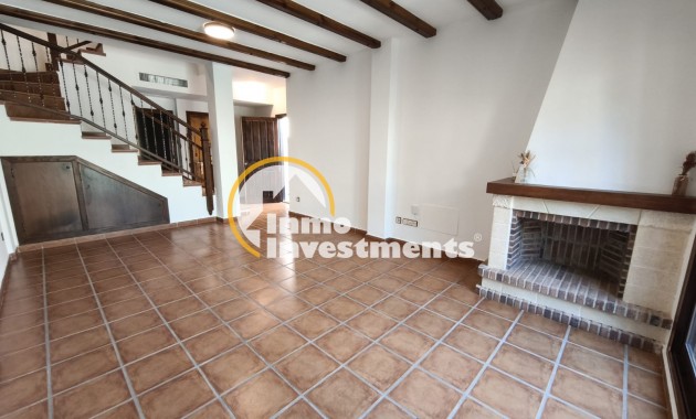 Resale - Semi detached villa - Algorfa - La Finca