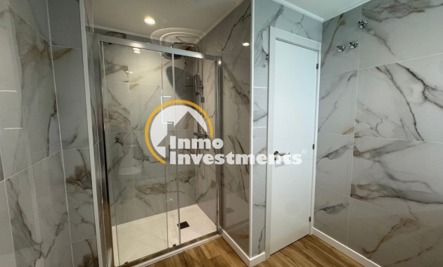 Gebrauchtimmobilien - Apartment - Los Altos