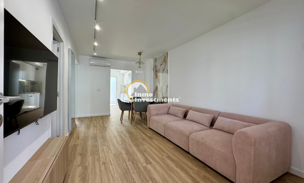 Gebrauchtimmobilien - Apartment - Los Altos