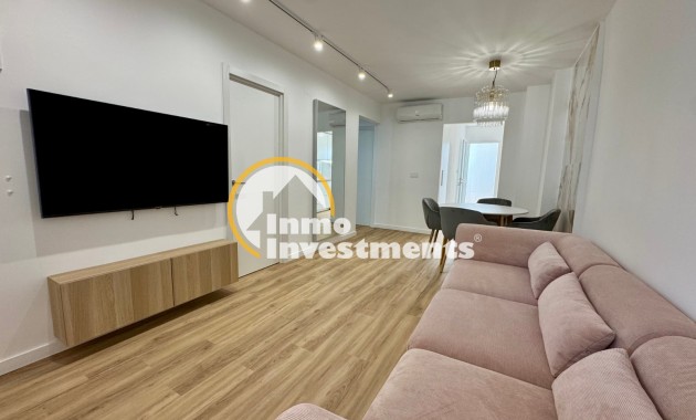 Gebrauchtimmobilien - Apartment - Los Altos