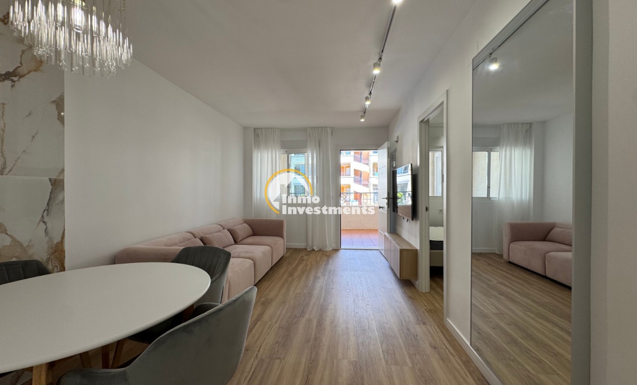 Gebrauchtimmobilien - Apartment - Los Altos