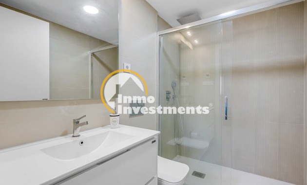 Gebrauchtimmobilien - Apartment - Punta Prima - Strandseite