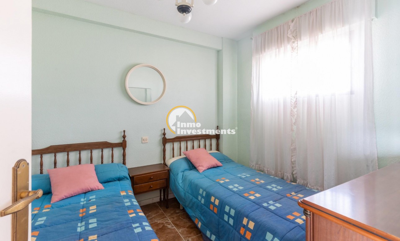 Resale - Apartment - Torrevieja - Beach