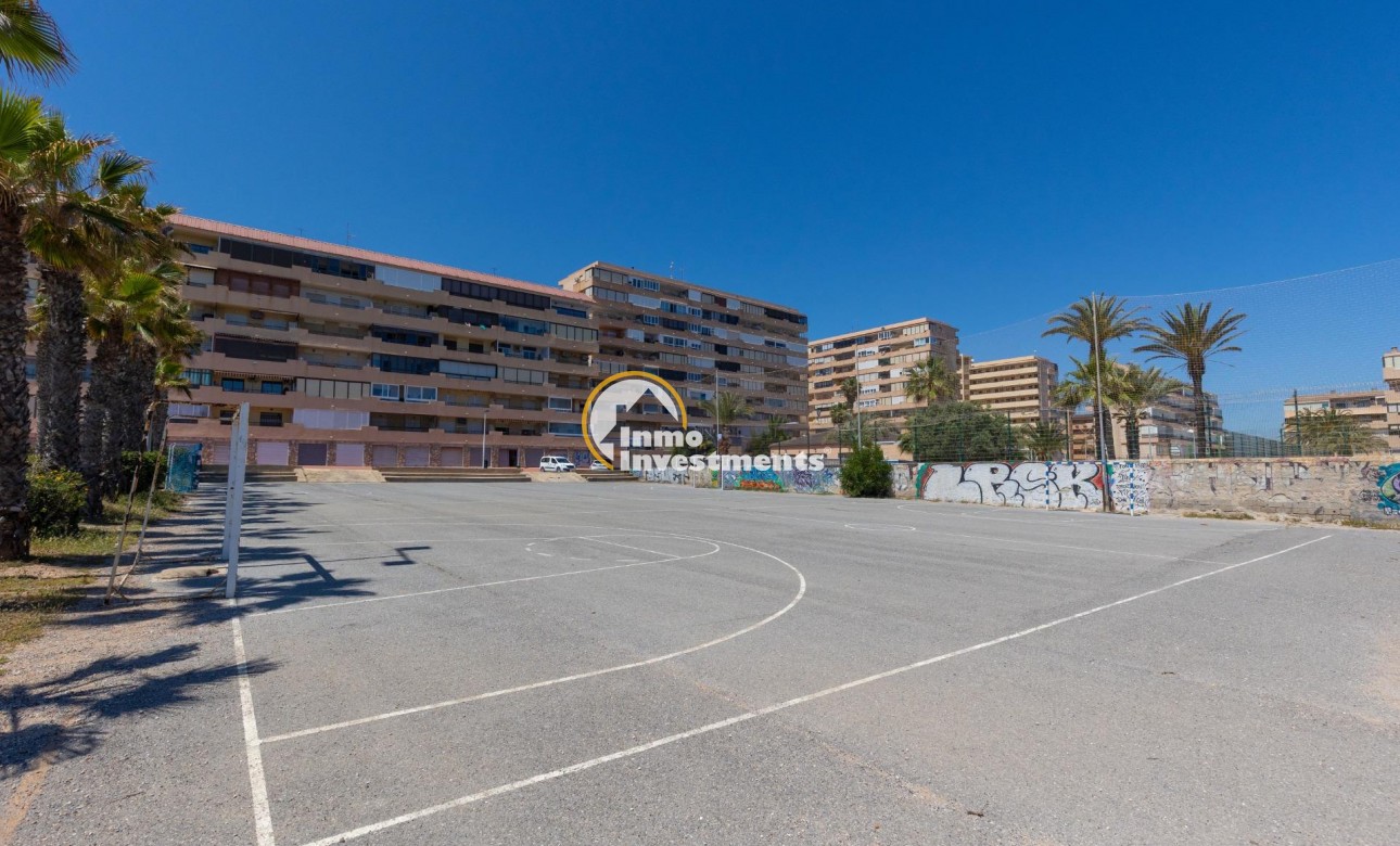 Resale - Apartment - Torrevieja - Beach