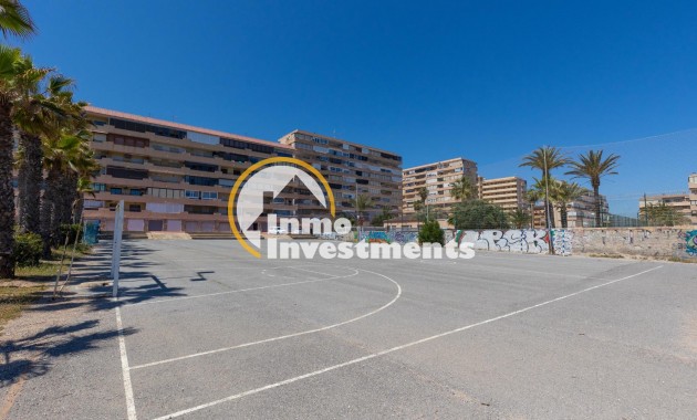 Resale - Apartment - Torrevieja - Beach