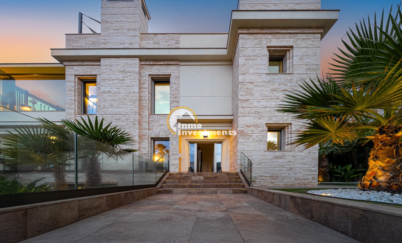 Gebrauchtimmobilien - Villa - La Zenia - Strandseite