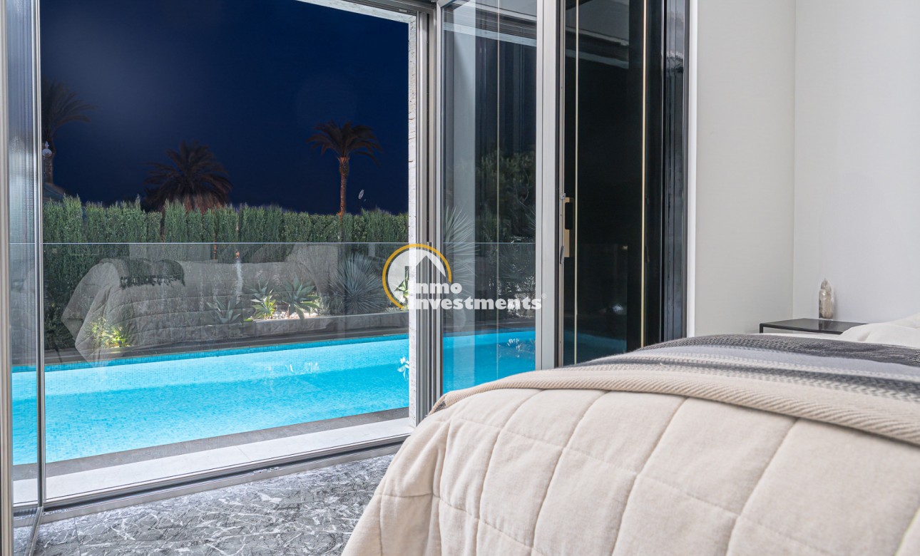 Gebrauchtimmobilien - Villa - La Zenia - Strandseite