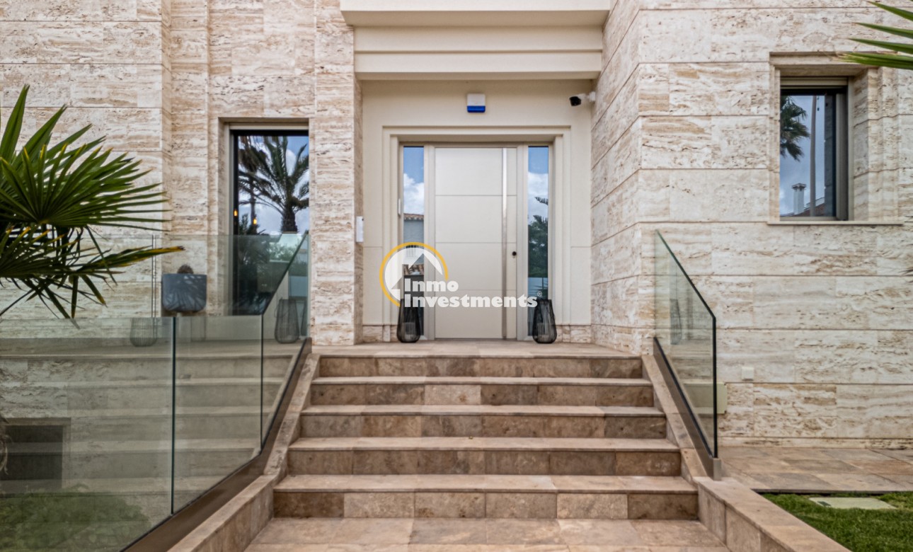 Gebrauchtimmobilien - Villa - La Zenia - Strandseite