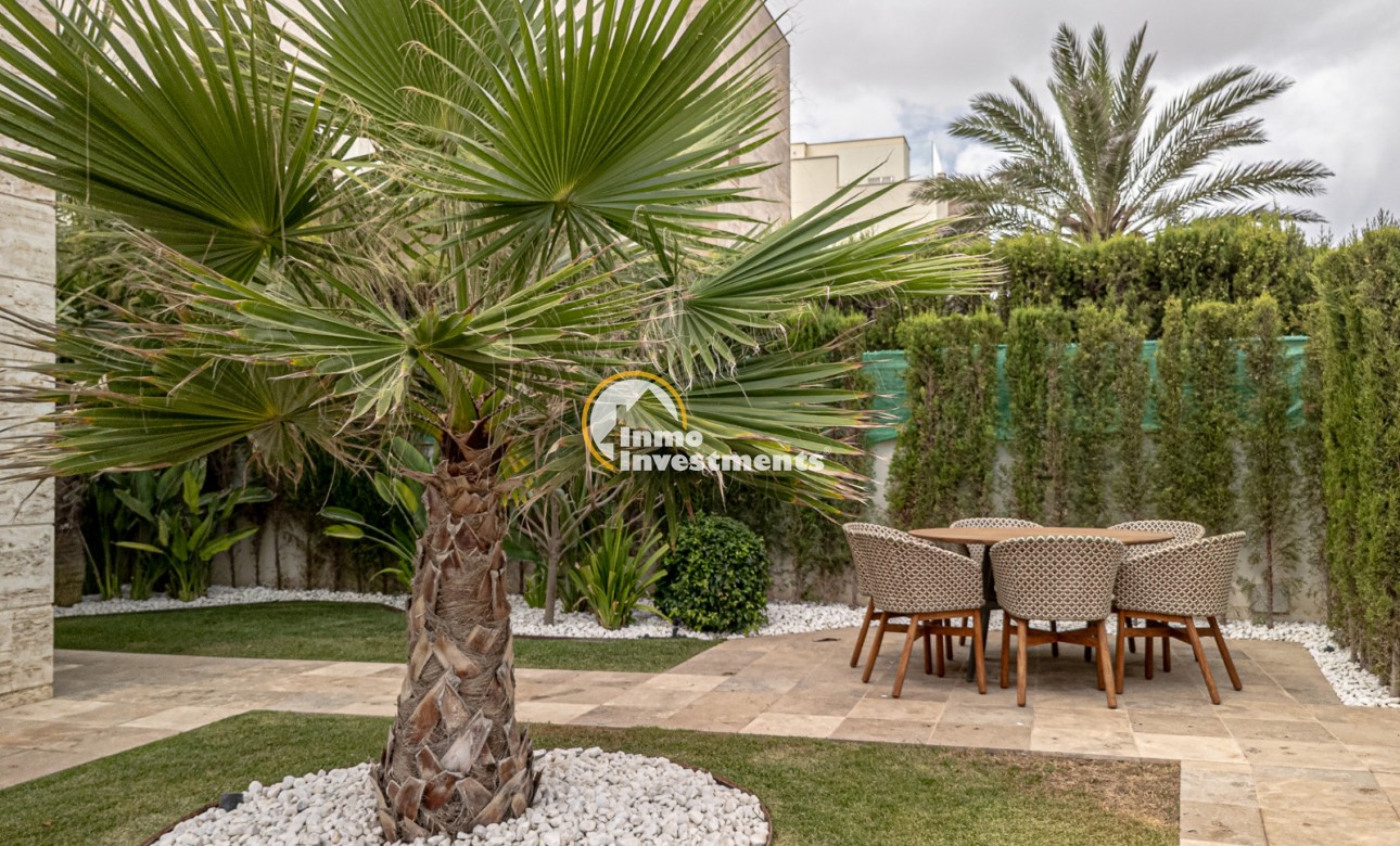 Gebrauchtimmobilien - Villa - La Zenia - Strandseite