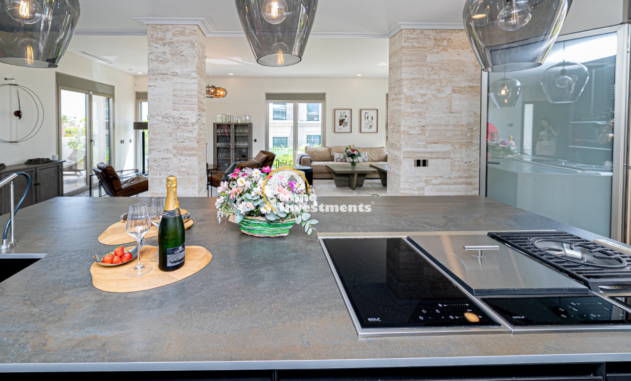 Gebrauchtimmobilien - Villa - La Zenia - Strandseite