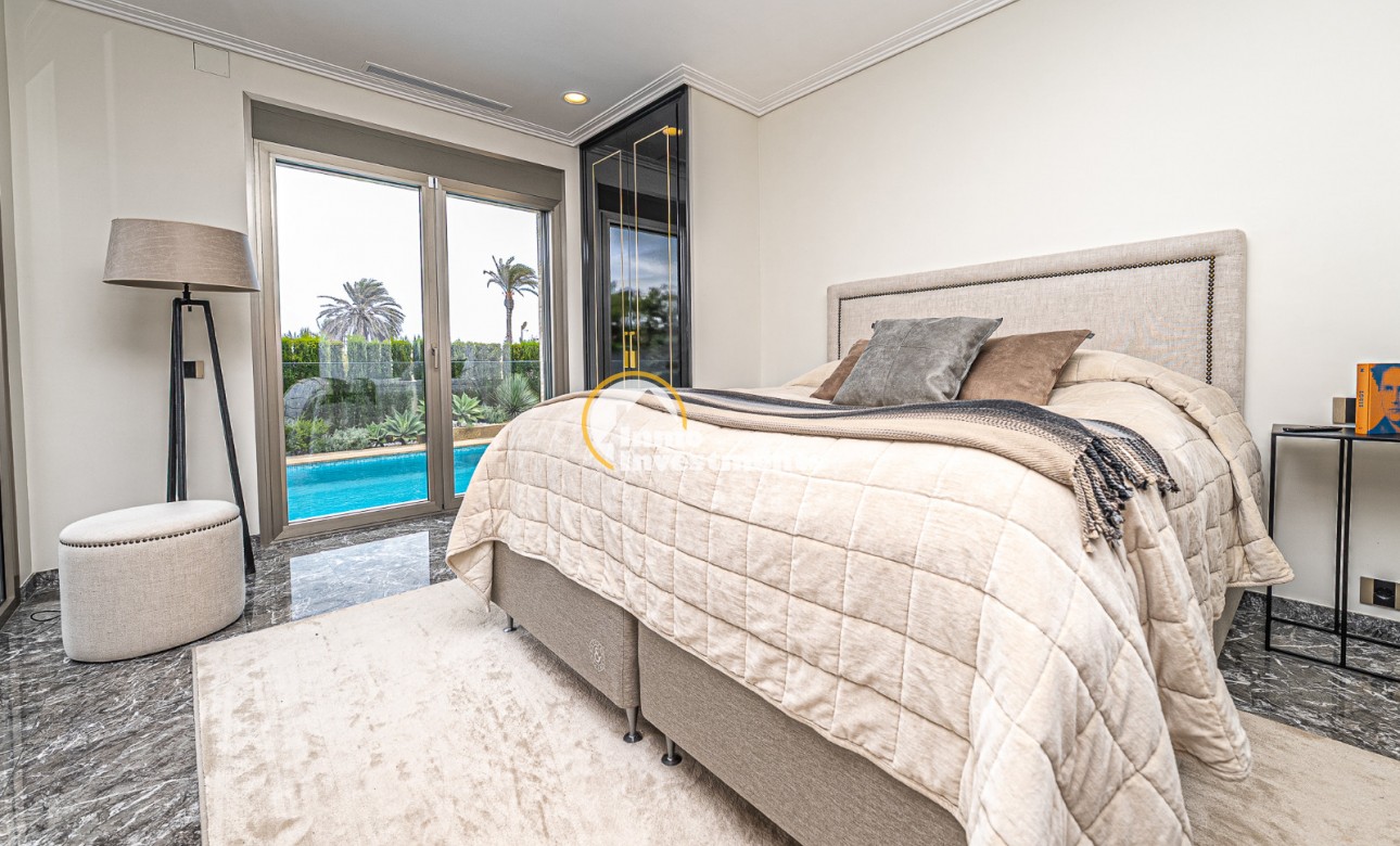 Gebrauchtimmobilien - Villa - La Zenia - Strandseite