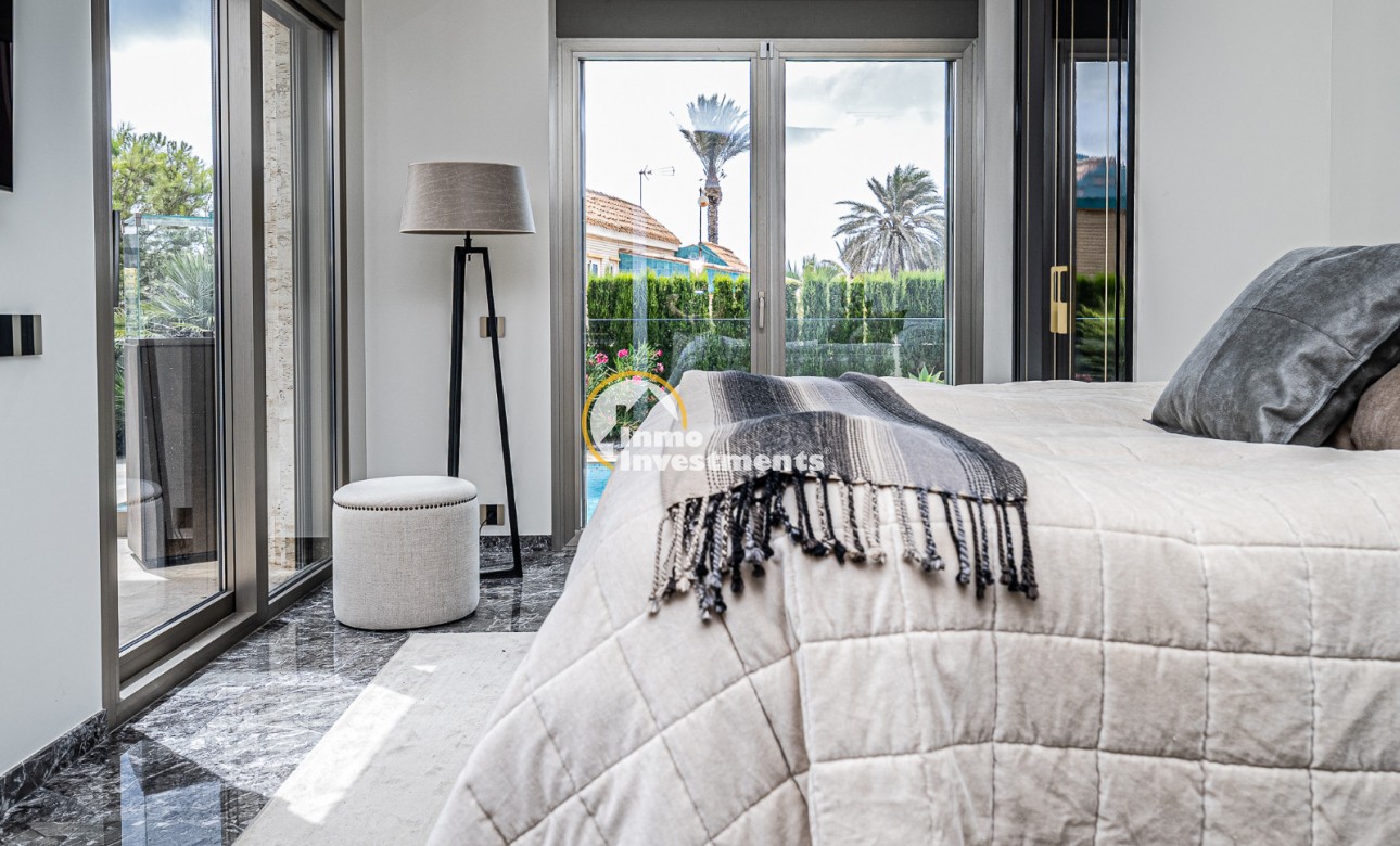 Gebrauchtimmobilien - Villa - La Zenia - Strandseite