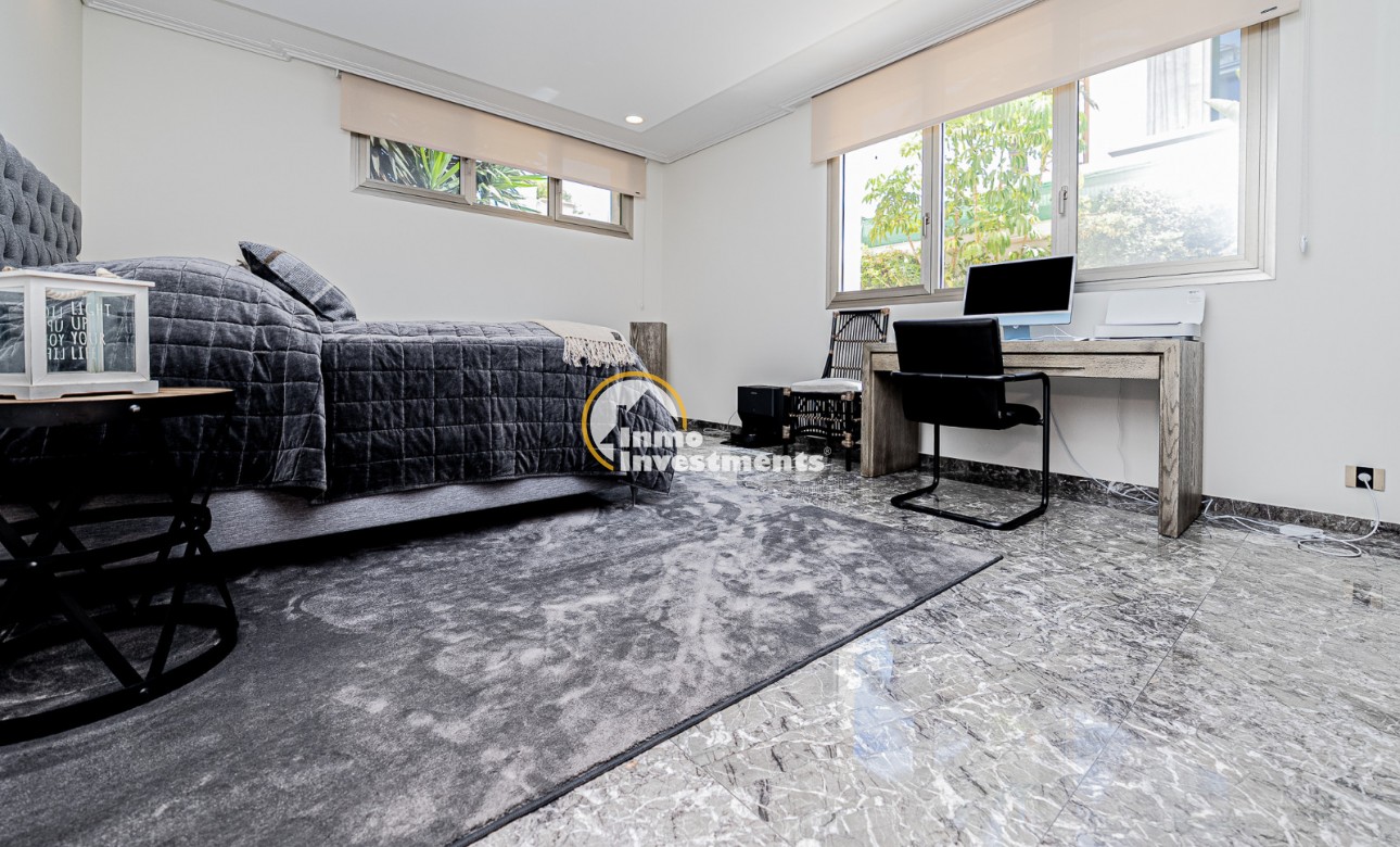 Gebrauchtimmobilien - Villa - La Zenia - Strandseite