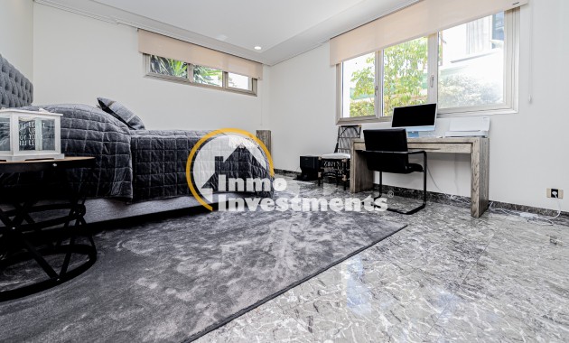 Gebrauchtimmobilien - Villa - La Zenia - Strandseite