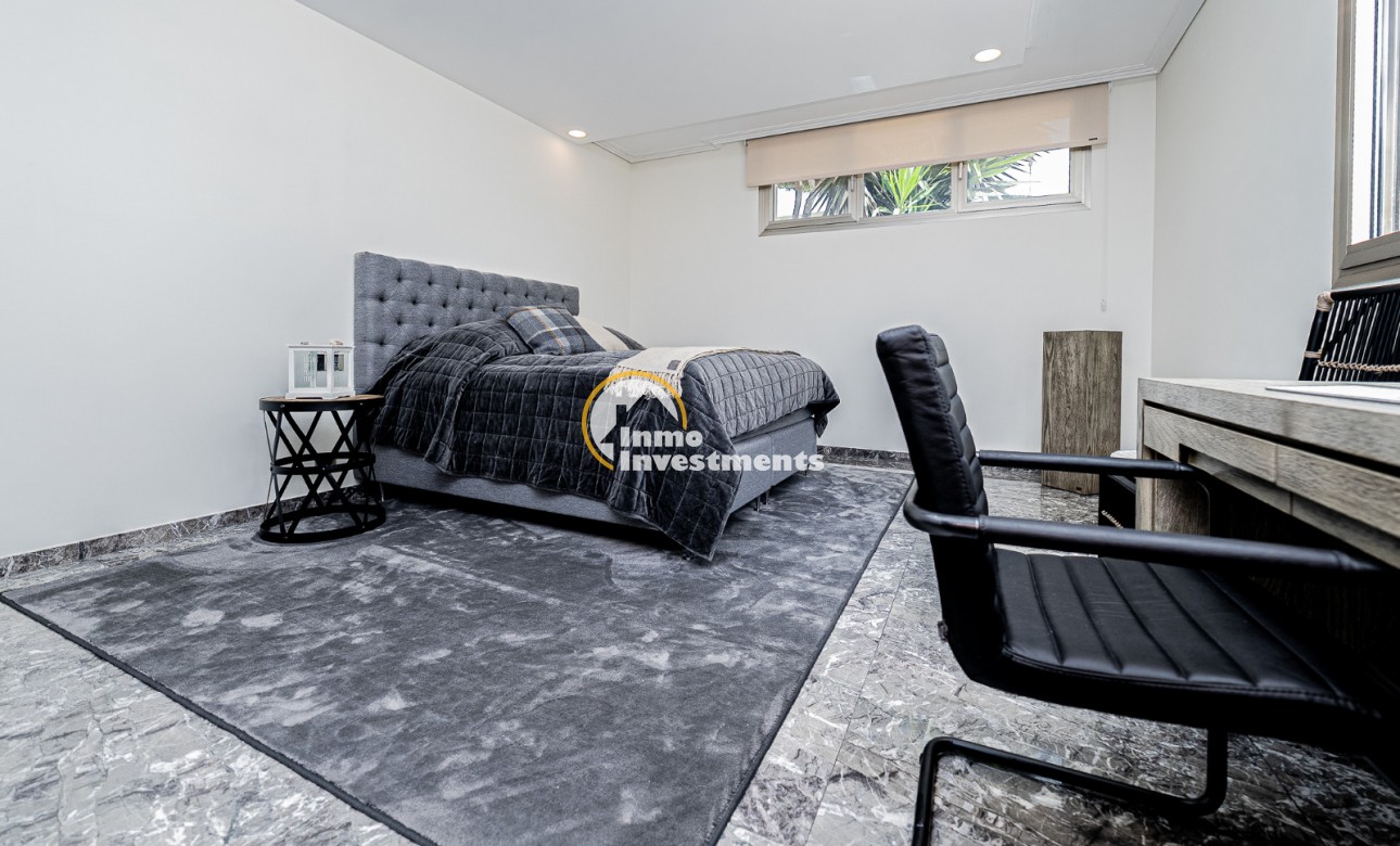 Gebrauchtimmobilien - Villa - La Zenia - Strandseite