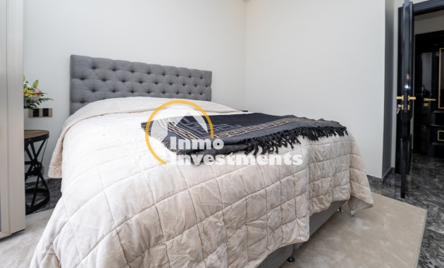 Gebrauchtimmobilien - Villa - La Zenia - Strandseite