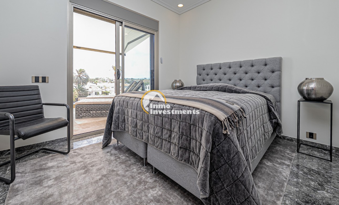 Gebrauchtimmobilien - Villa - La Zenia - Strandseite