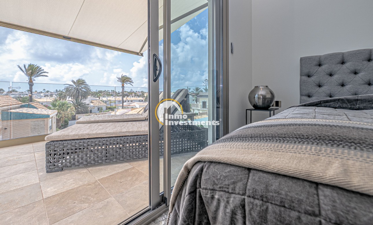 Gebrauchtimmobilien - Villa - La Zenia - Strandseite