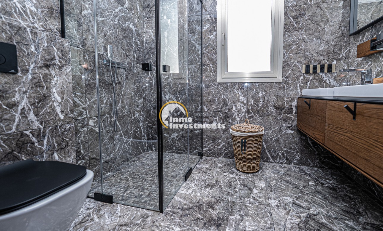 Gebrauchtimmobilien - Villa - La Zenia - Strandseite