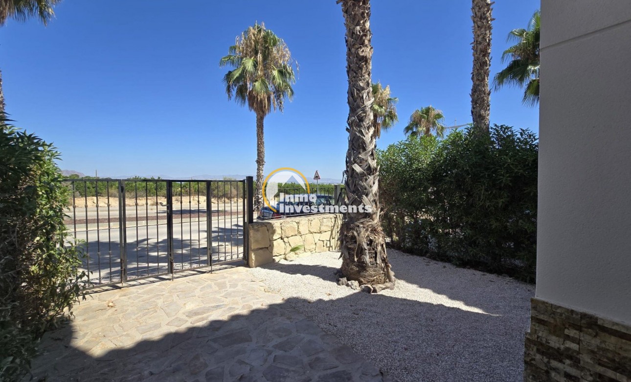 Bestaande bouw - Half vrijstaande villa - Algorfa - La Finca Golf