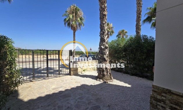 Bestaande bouw - Half vrijstaande villa - Algorfa - La Finca Golf