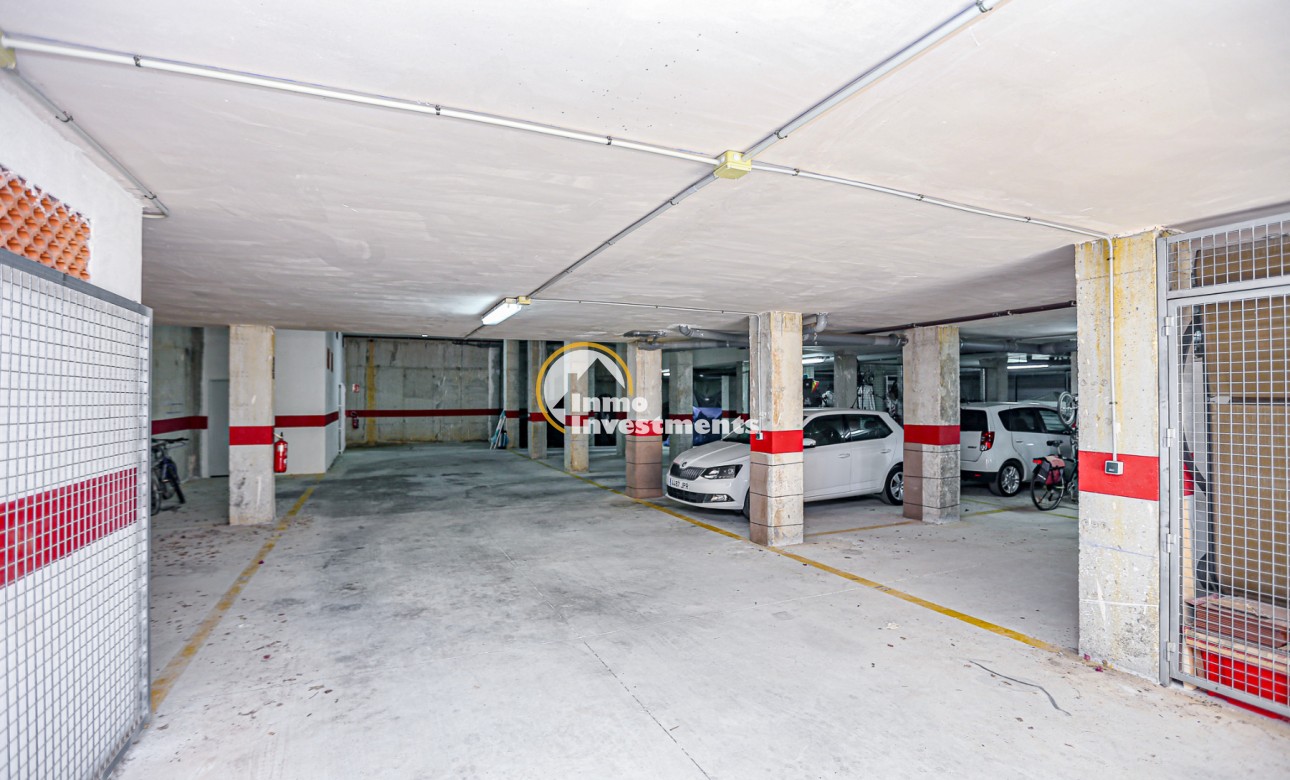 Reventa - Garaje - Lomas de Cabo Roig - Playa Golf