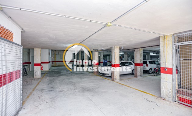 Reventa - Garaje - Lomas de Cabo Roig - Playa Golf