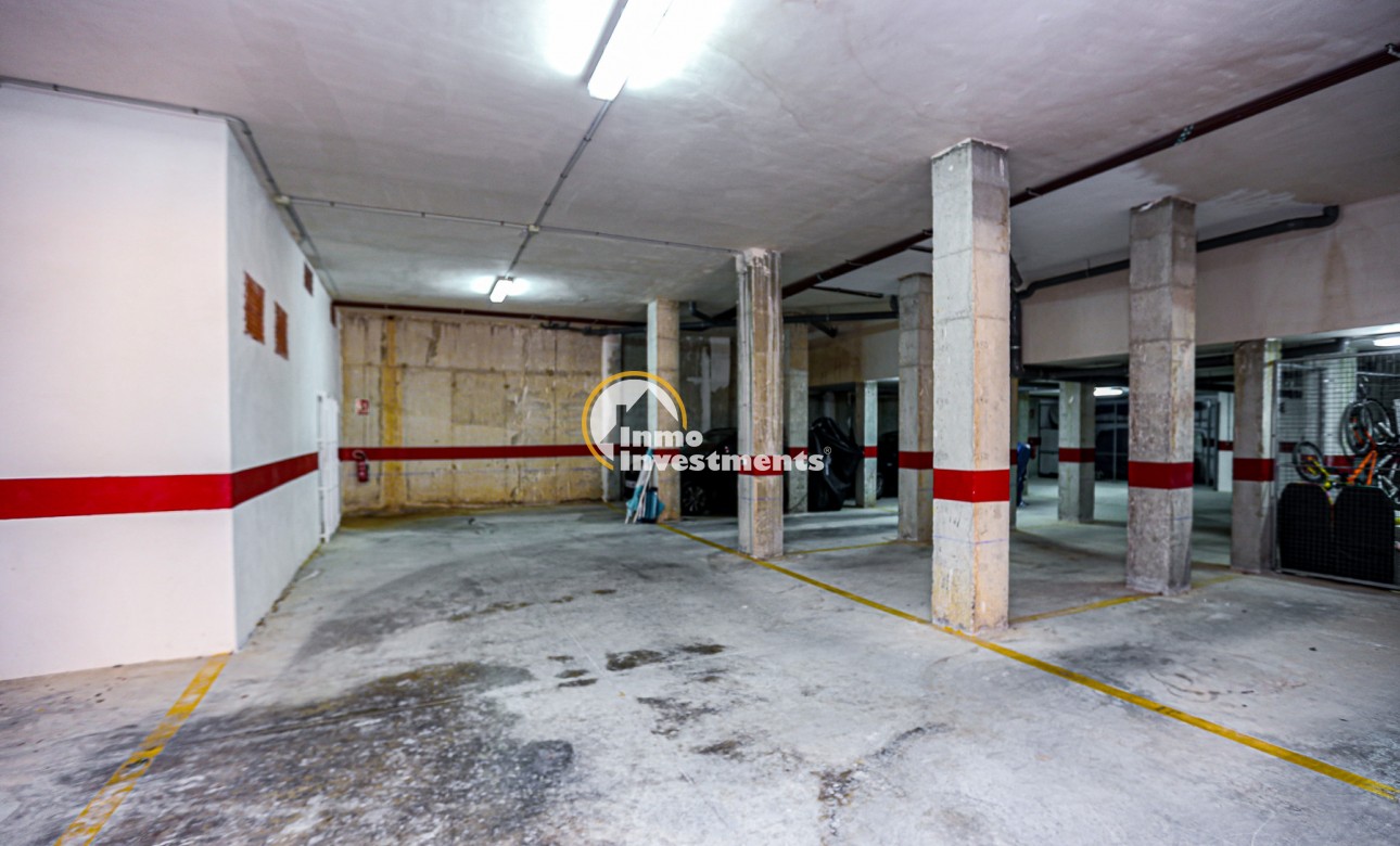 Reventa - Garaje - Lomas de Cabo Roig - Playa Golf