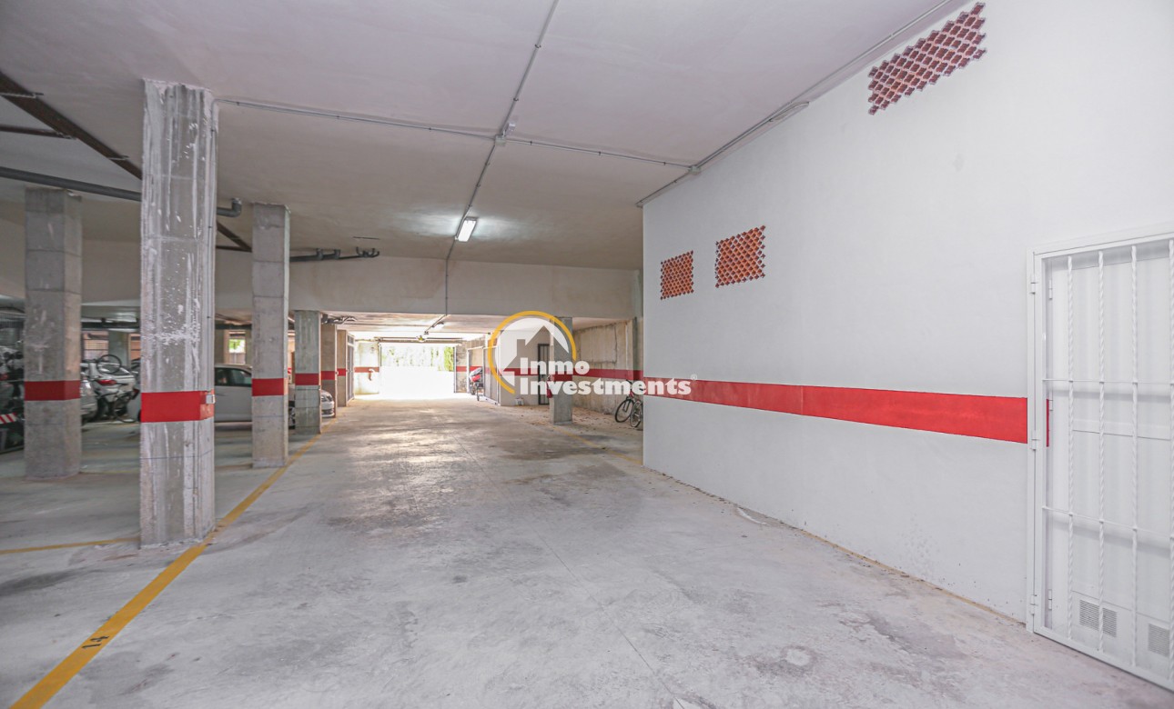 Reventa - Garaje - Lomas de Cabo Roig - Playa Golf