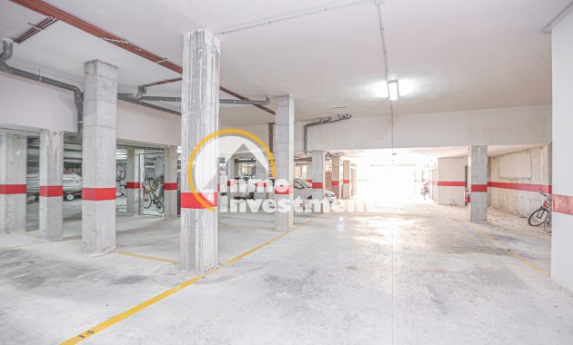 Reventa - Garaje - Lomas de Cabo Roig - Playa Golf