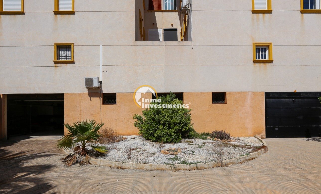 Reventa - Garaje - Lomas de Cabo Roig - Playa Golf