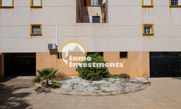 Reventa - Garaje - Lomas de Cabo Roig - Playa Golf