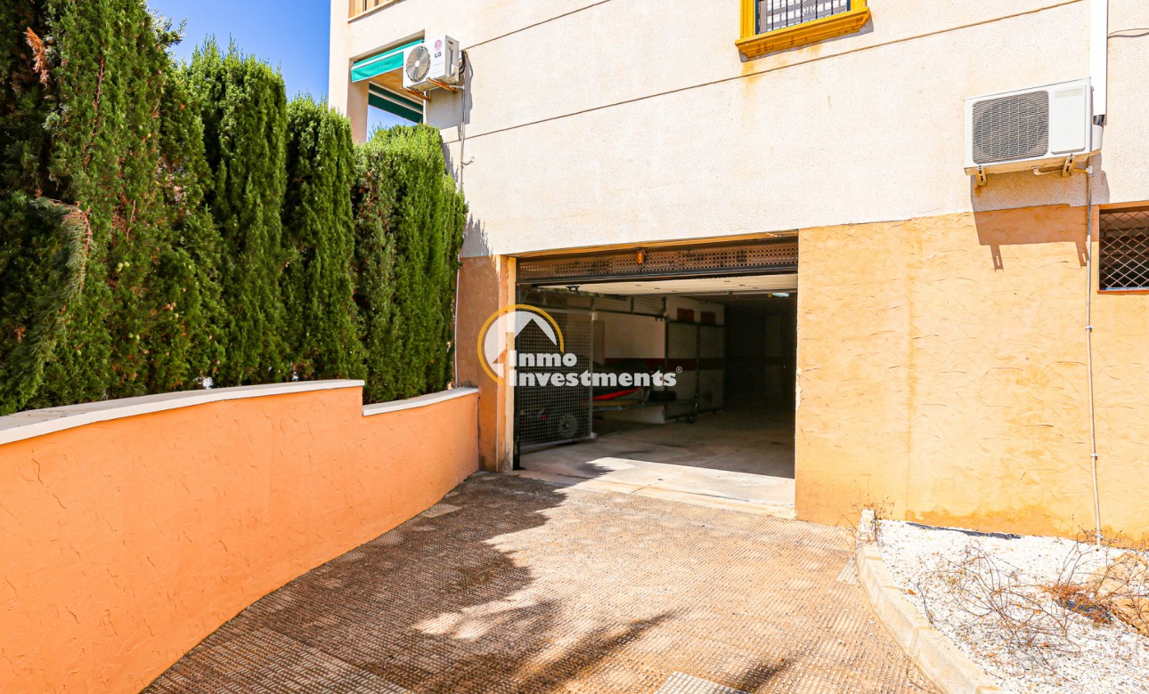 Reventa - Garaje - Lomas de Cabo Roig - Playa Golf